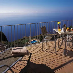 village-cabo-girao-camara-de-lobos.madeira-islandshotels.com/